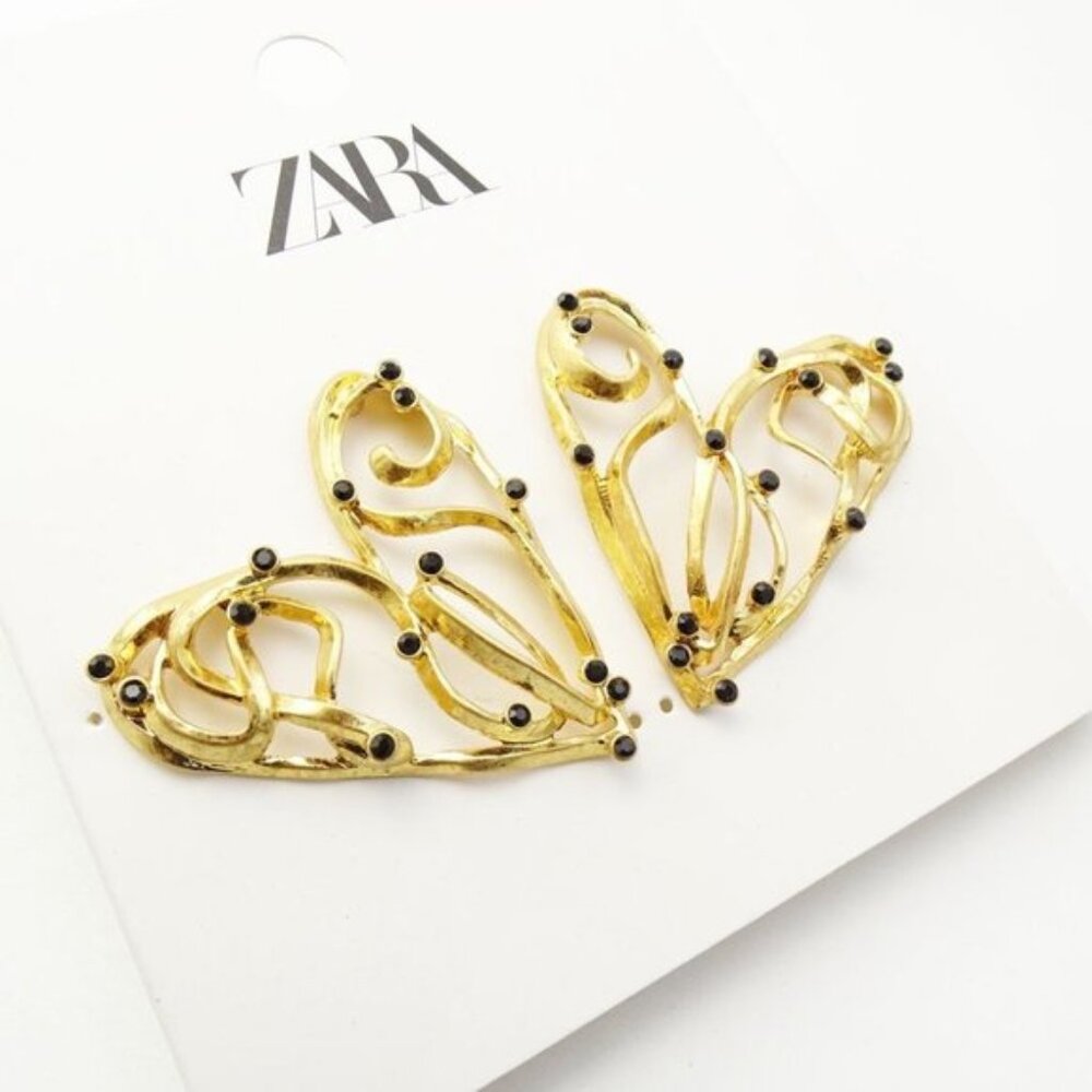 Zara Textured Heart Earrings